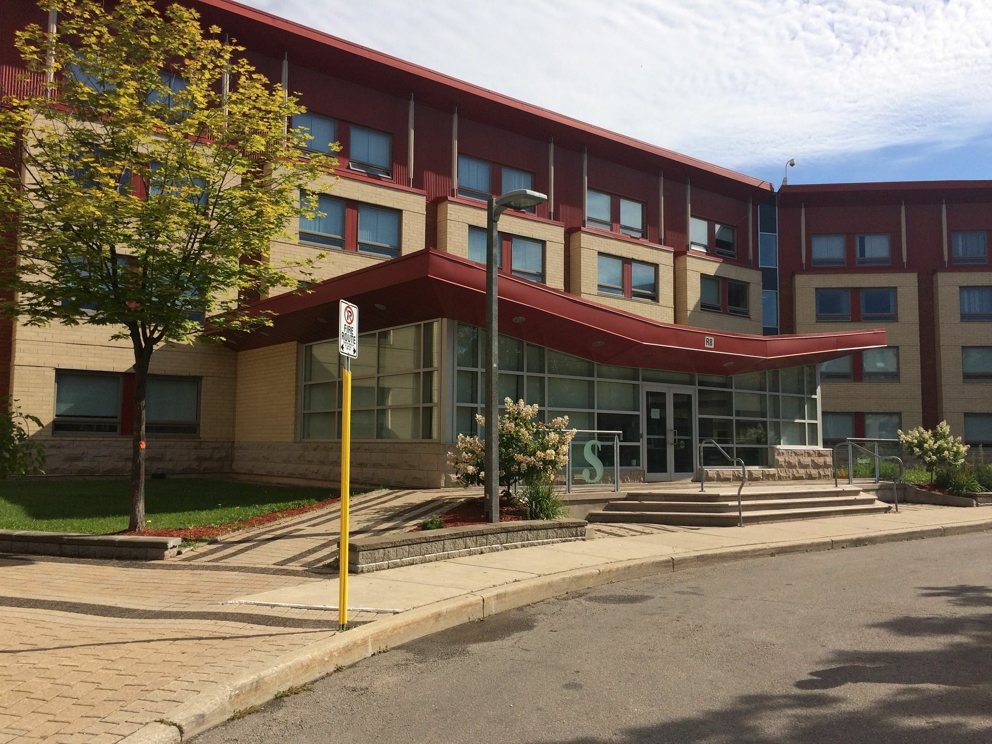 Residence & Conference Centre - Оуквил Екстериор снимка